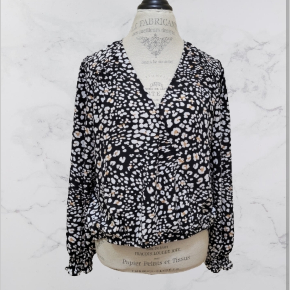 Sanctuary Faux Wrap Long Sleeve Crepe Popcorn Print Top Size M